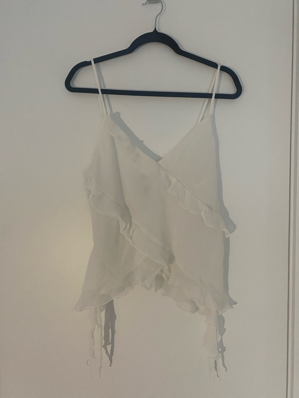 Wilfred White Ruffle V-Neck Spaghetti Strap Top